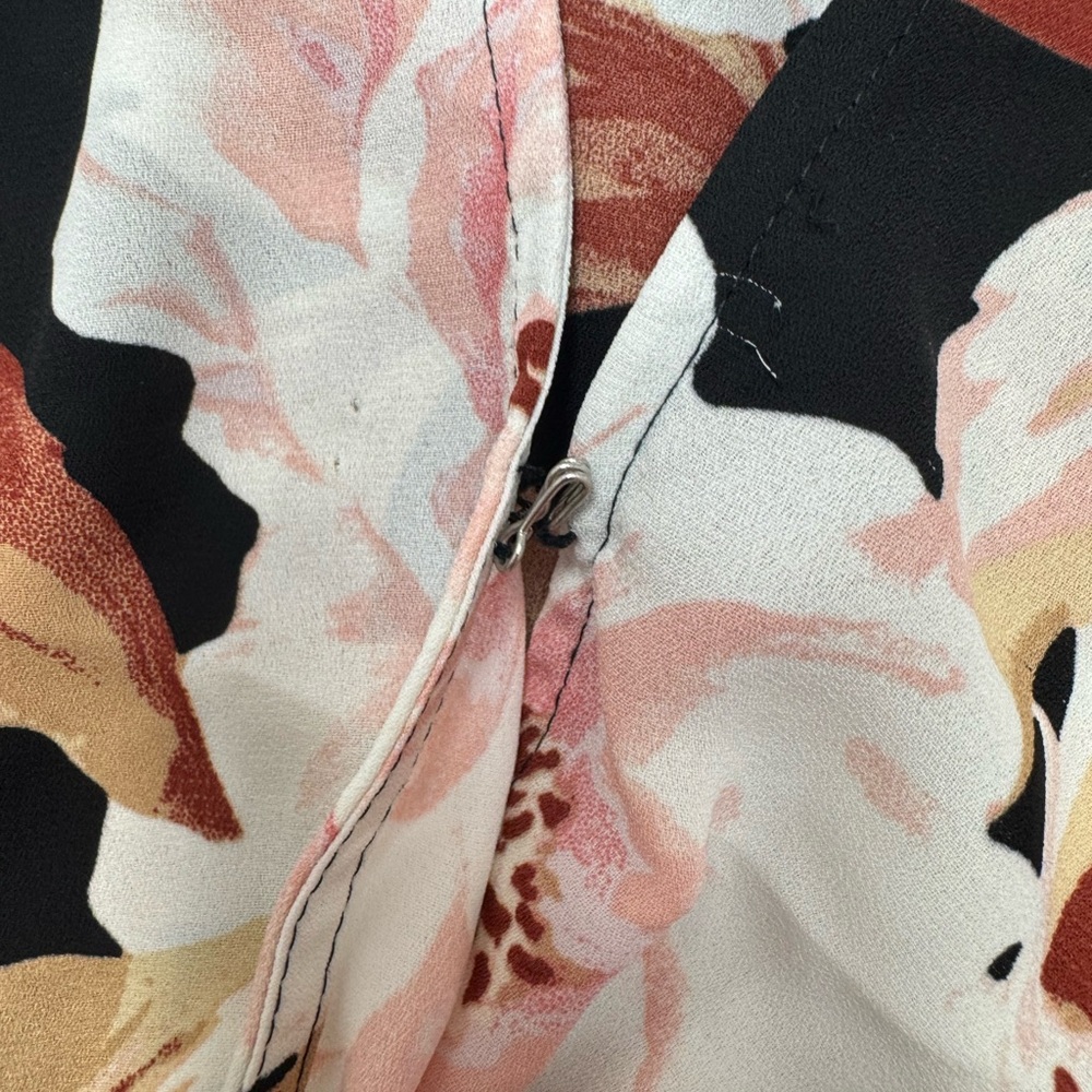 Express Black Floral Wrap Blouse with Puff Sleeves – Size S - Picture 6 of 9